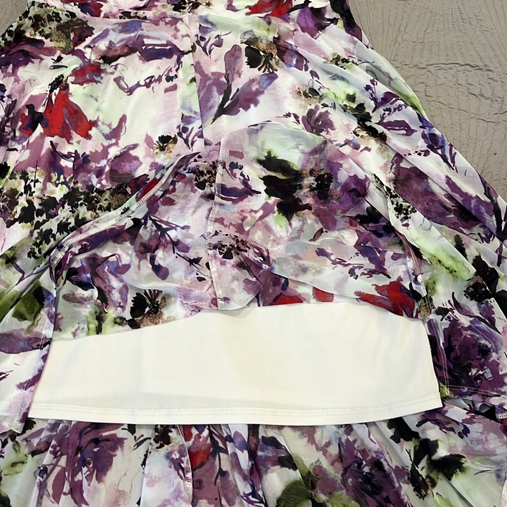Vera Wang Women’s Simple Vera Purple Floral VNeck Lined Dress - Picture 6 of 9